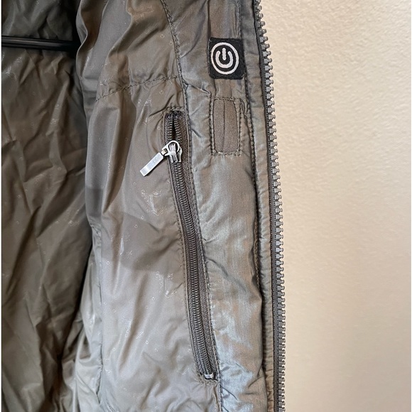 The North Face 600 Puffer Jacket - Picture 6 of 10